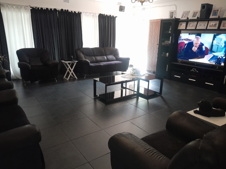 3 Bedroom Property for Sale in Protea Park North West
